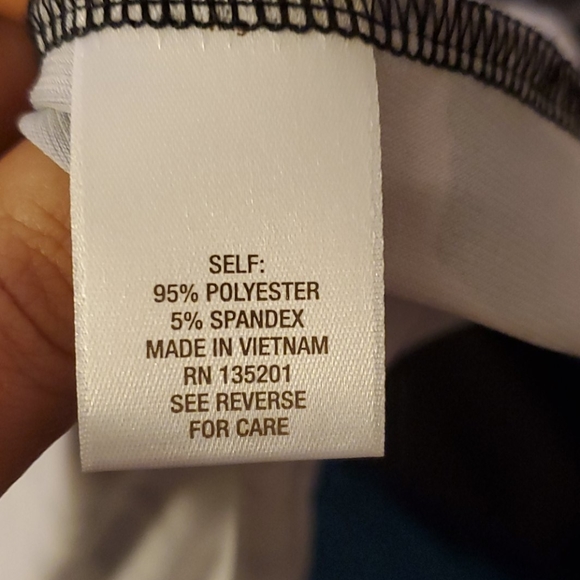 Dressbarn womans top - Picture 4 of 5